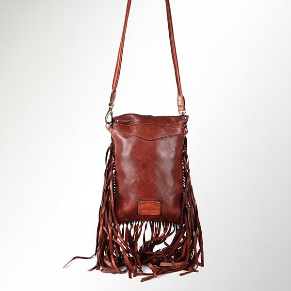 SWC150 Rivet Leather Messenger Bag