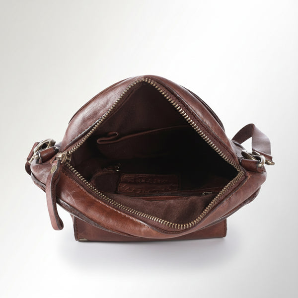 SWC152 Sleek Leather Canteen Bag
