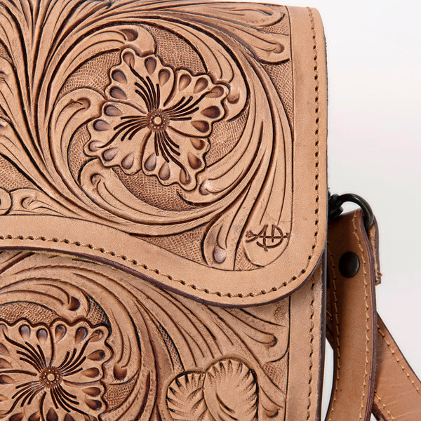 LC-ADBGZ460 Wristlet Genuine Western Leather Women Bag