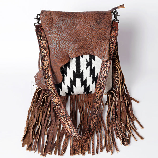 LC-ADBGZ136CMessenger Genuine Western Leather Women Bag