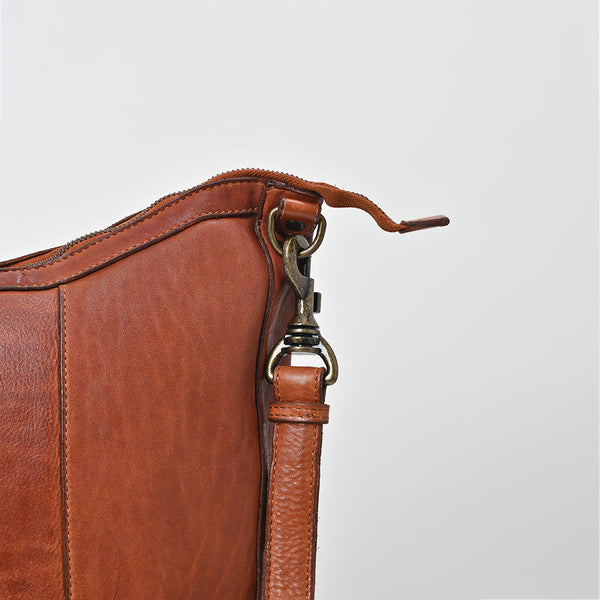 SWC143 Relaxed Carry Shoulder Bag