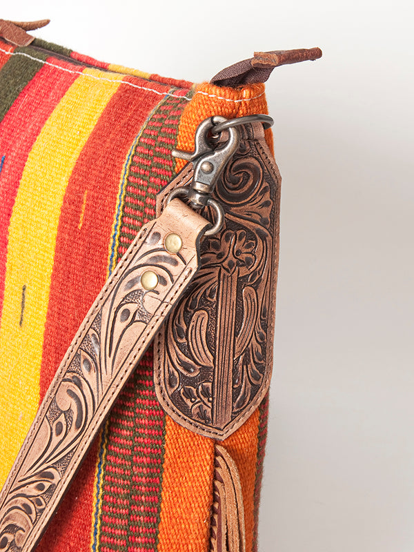 ADBG905 American Darling Southwestern Wool Blanket & Tooled Leather Crossbody Bag with Fringes