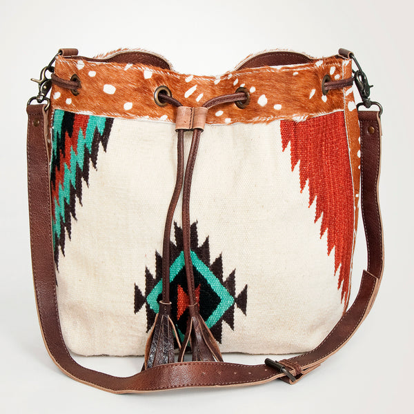 ADBG574 American Darling Hand Woven Saddle Blanket & Hair-On Cowhide Western Bucket Bag