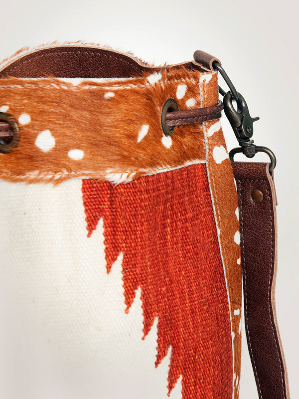ADBG574 American Darling Hand Woven Saddle Blanket & Hair-On Cowhide Western Bucket Bag