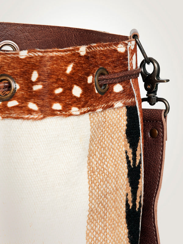ADBG574 American Darling Hand Woven Saddle Blanket & Hair-On Cowhide Western Bucket Bag