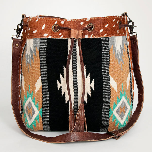 ADBG574 American Darling Hand Woven Saddle Blanket & Hair-On Cowhide Western Bucket Bag