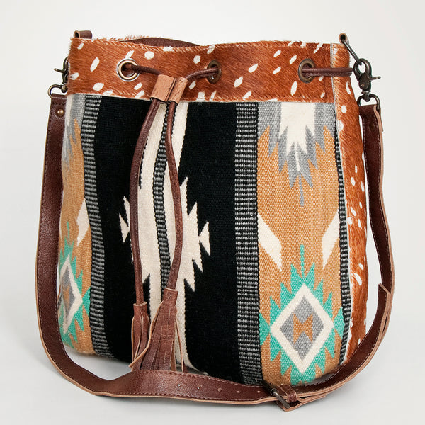 ADBG574 American Darling Hand Woven Saddle Blanket & Hair-On Cowhide Western Bucket Bag