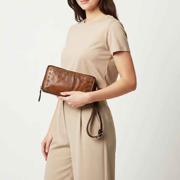 SWC212 Cuorina - Luxury Leather Riveted Wristlet