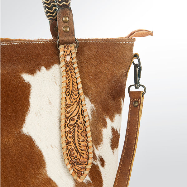 ADBG541 American Darling Hand Tooled Leather & Hair-On Cowhide Western Tote Bag