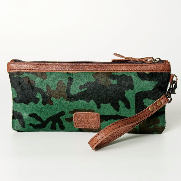 ADBG344 American Darling Hair-On Cowhide Wristlet Bag