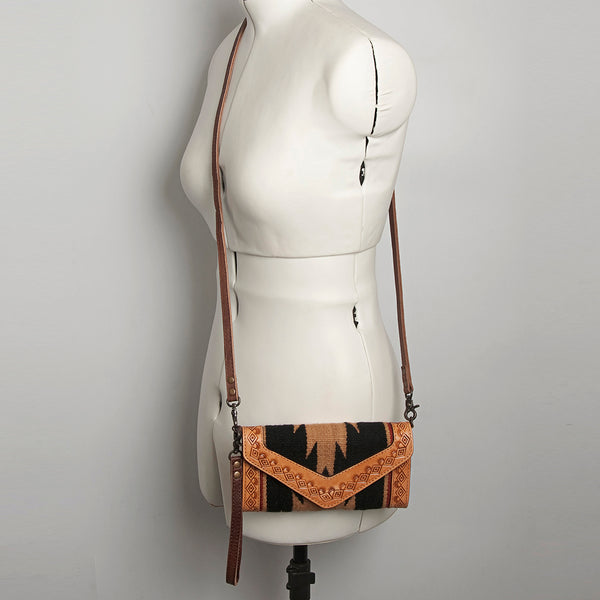 ADBG906 American Darling Handcrafted Hand Tooled Leather Saddle Blanket Envelope