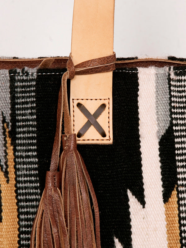 ADBG575 American Darling Western Woven Saddle Blanket & Tooled Leather Fringe Bag