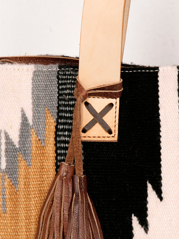 ADBG575 American Darling Western Woven Saddle Blanket & Tooled Leather Fringe Bag