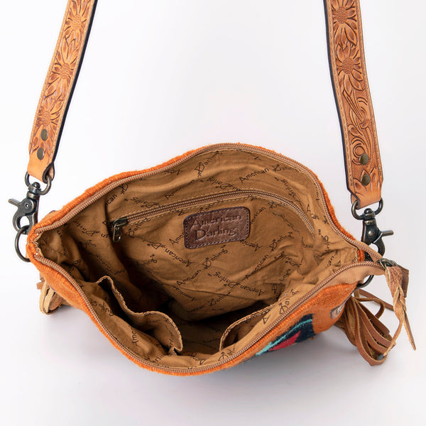 ADBG905 American Darling Southwestern Wool Blanket & Tooled Leather Crossbody Bag with Fringes