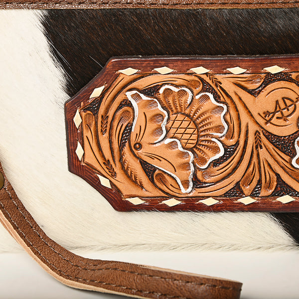 ADBG344 American Darling Hand Tooled Leather Wristlet Bag