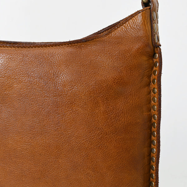 SWL133 Rivella - Luxury Riveted Shoulder Bag