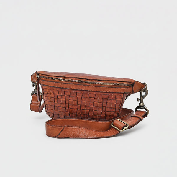 SWC482 Altamira - Full Grain Leather Fanny Pack