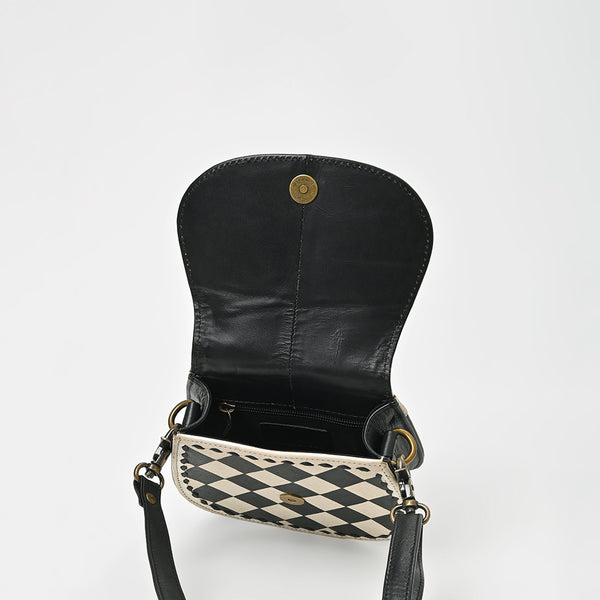 ADBGM906 American Darling Western Leather Cross body Bag with Artisan Buck stitched Detail