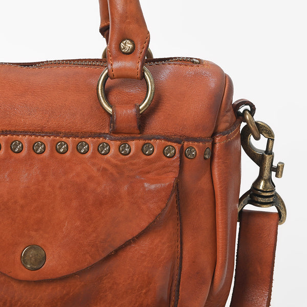 SWC483 Caventina - Leather Riveted Tote Bag